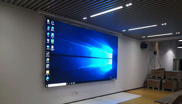 國星燈珠4k高清P1.875全彩led顯示屏安裝完成